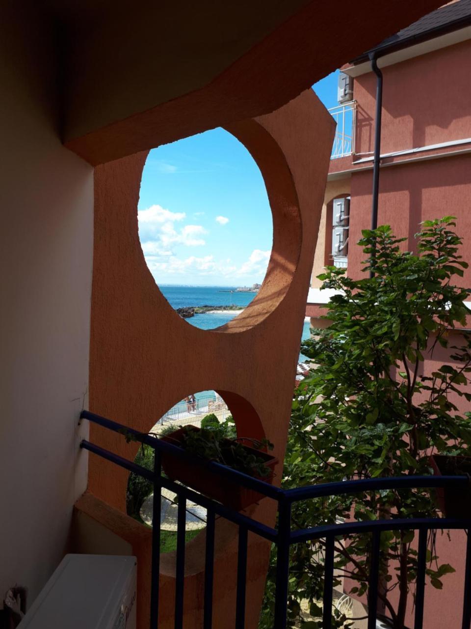 Evridika Hotel 3*